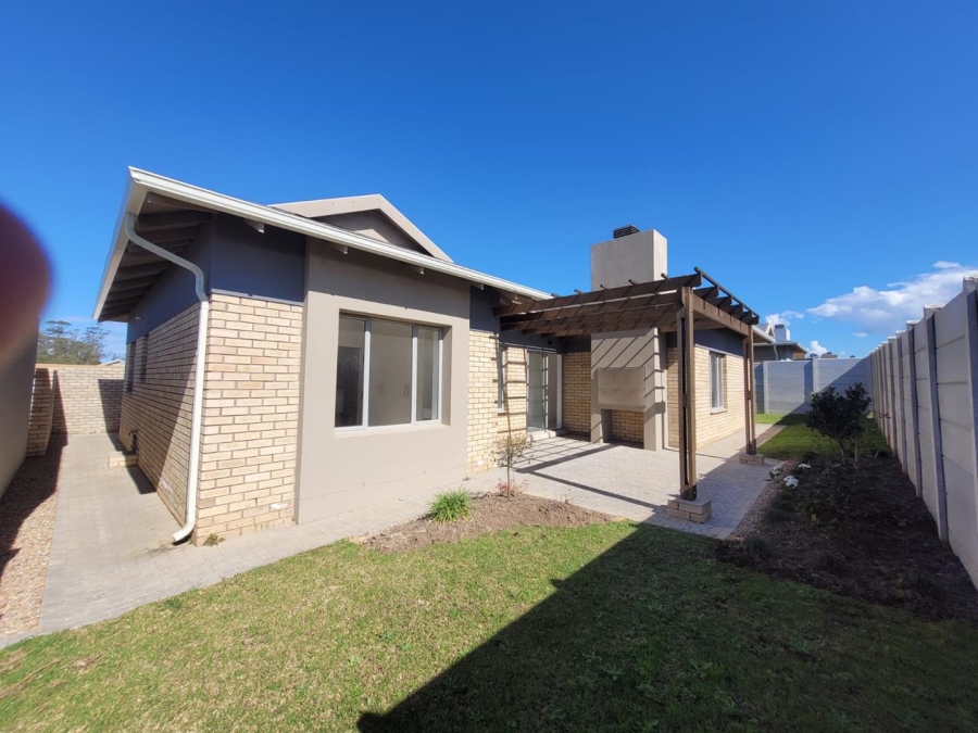 3 Bedroom Property for Sale in Mooikloof Country Estate Western Cape